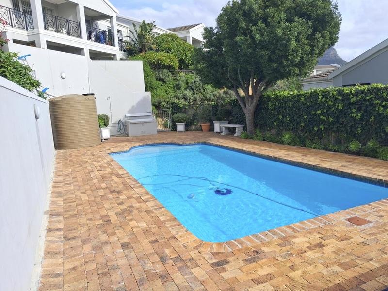 To Let 2 Bedroom Property for Rent in Vredehoek Western Cape